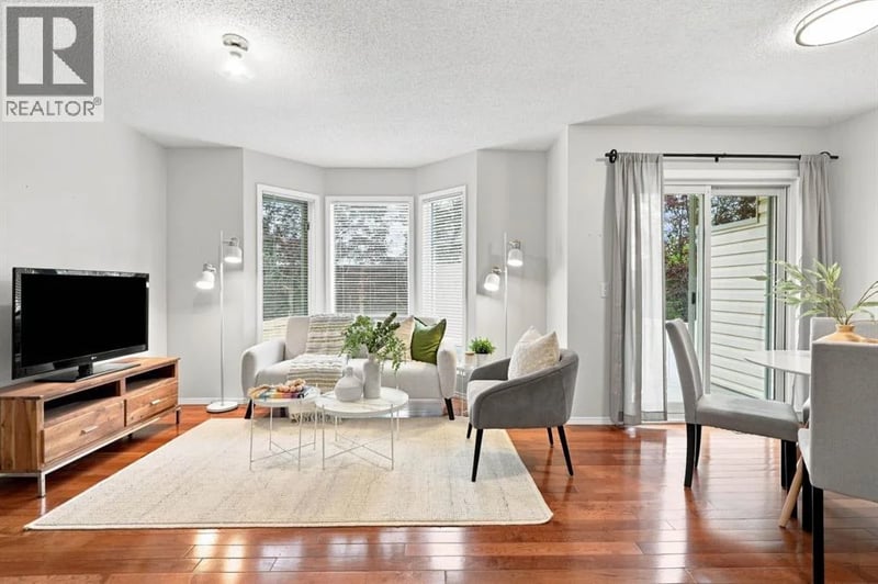 506 Hawkstone Manor Northwest, Calgary, Alberta, T3G3X2, Calgary, Alberta — photo 1 of 5