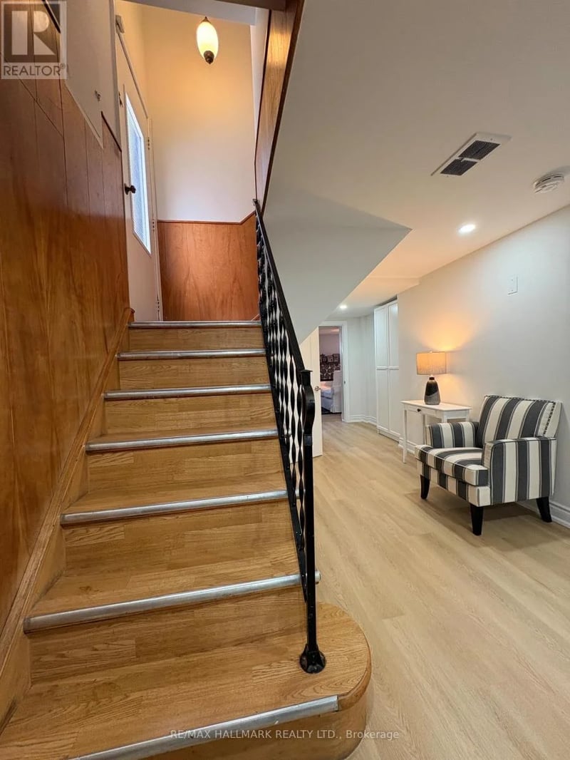 #LOWER 67 Saskatoon Drive, Toronto (Kingsview Village-The Westway), Ontario, M9P2G1, Toronto (Kingsview Village-The Westway), Ontario — photo 1 of 5