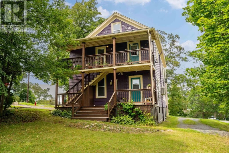 9 Cedar Street, Windsor, Nova Scotia, B3A2K2, Windsor, Nova Scotia — photo 1 of 5