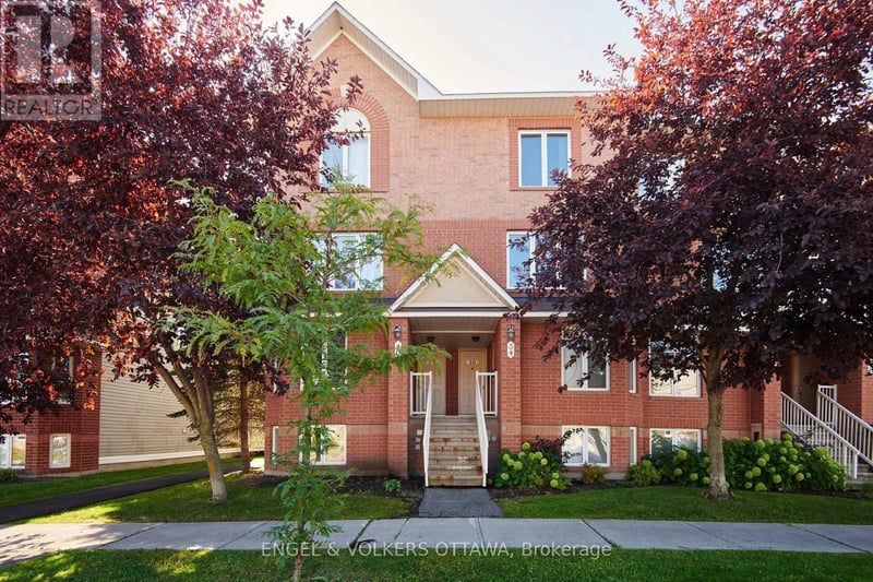 38 Lakepointe Drive, Ottawa, Ontario, K4A5E3, Ottawa, Ontario — photo 1 of 5