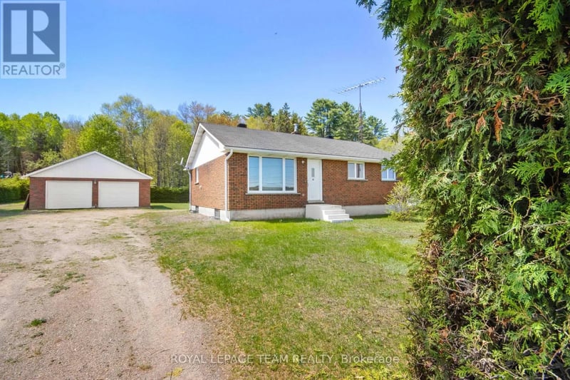 286 Siberia Road, Madawaska Valley, Ontario, K0J1B0, Madawaska Valley, Ontario — photo 1 of 5