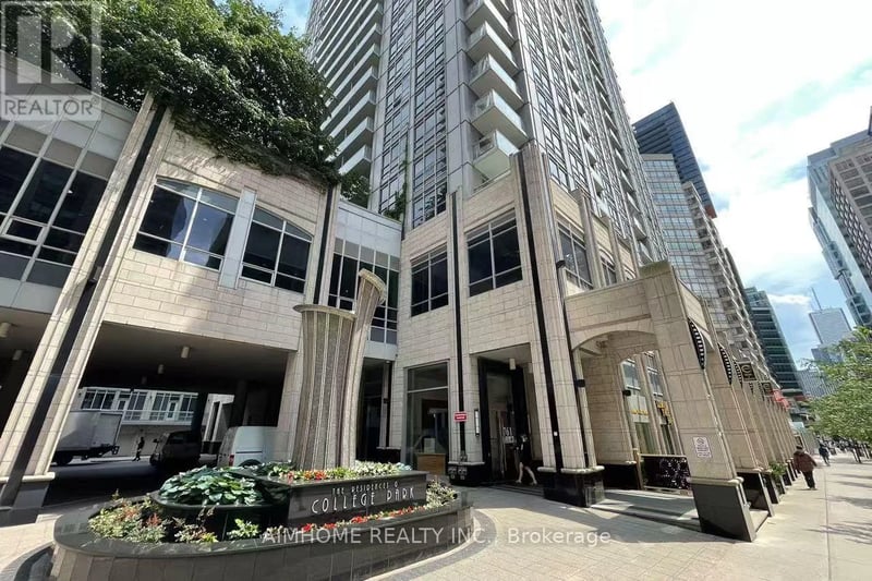 #2313 761 bay Street, Toronto (Bay Street Corridor), Ontario, M5G2R2, Toronto (Bay Street Corridor), Ontario — photo 1 of 5