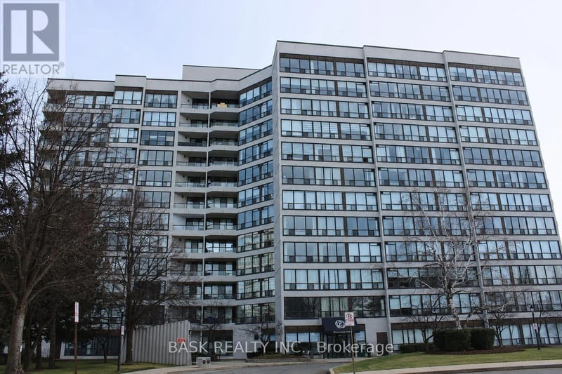 #907 12 Laurelcrest Street, Brampton (Queen Street Corridor), Ontario, L6S5Y4, Brampton (Queen Street Corridor), Ontario — photo 1 of 5