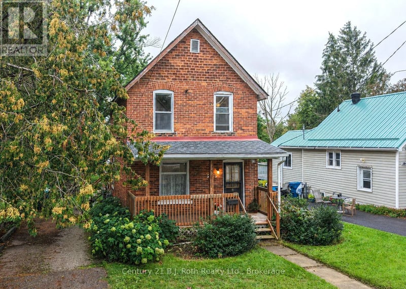 281 Nottawasaga Street, Orillia, Ontario, L3V3K5, Orillia, Ontario — photo 1 of 5