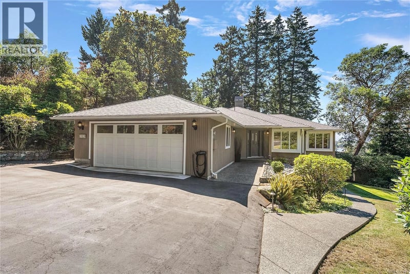 10938 Prentice Place, North Saanich, British Columbia, V8L5H7, North Saanich, British Columbia — photo 1 of 5