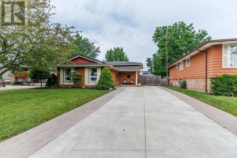 74 Pinehurst Drive, Welland (N. Welland), Ontario, L3C3J1, Welland (N. Welland), Ontario — photo 1 of 5