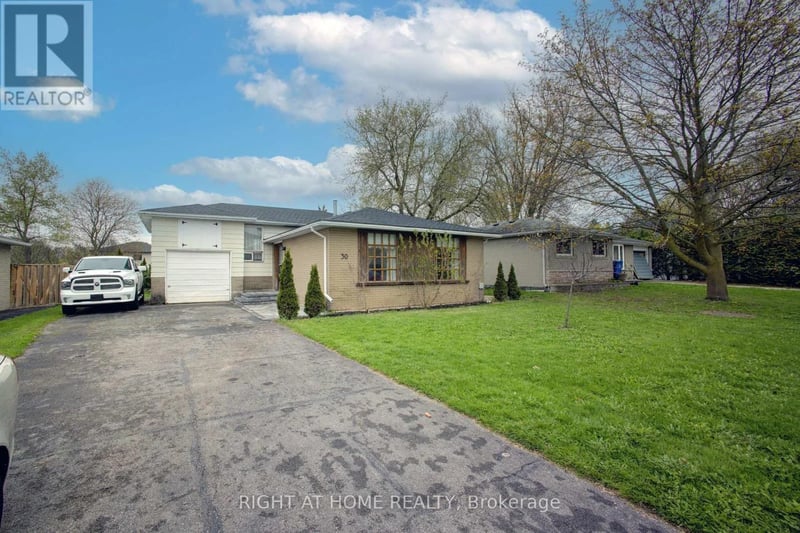 30 Parkview Drive, Orangeville, Ontario, L9W1T3, Orangeville, Ontario — photo 1 of 5