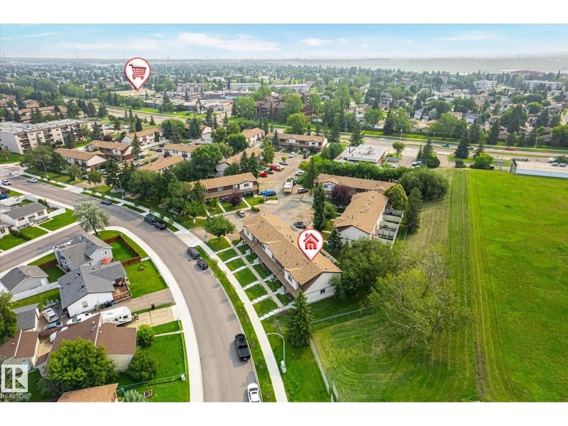 #2 13833 30 ST NW, Edmonton, Alberta, T5Y2B2, Edmonton, Alberta — photo 1 of 5