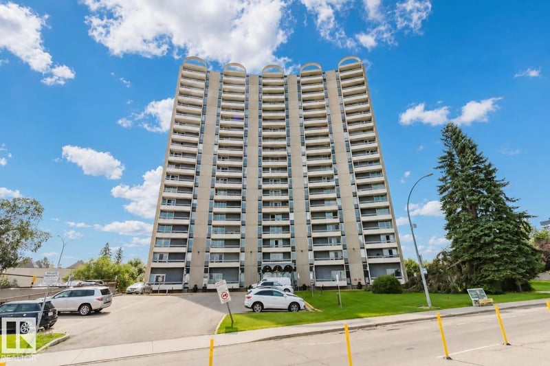 #303 10883 SASKATCHEWAN DR NW, Edmonton, Alberta, T6E4S6, Edmonton, Alberta — photo 1 of 5