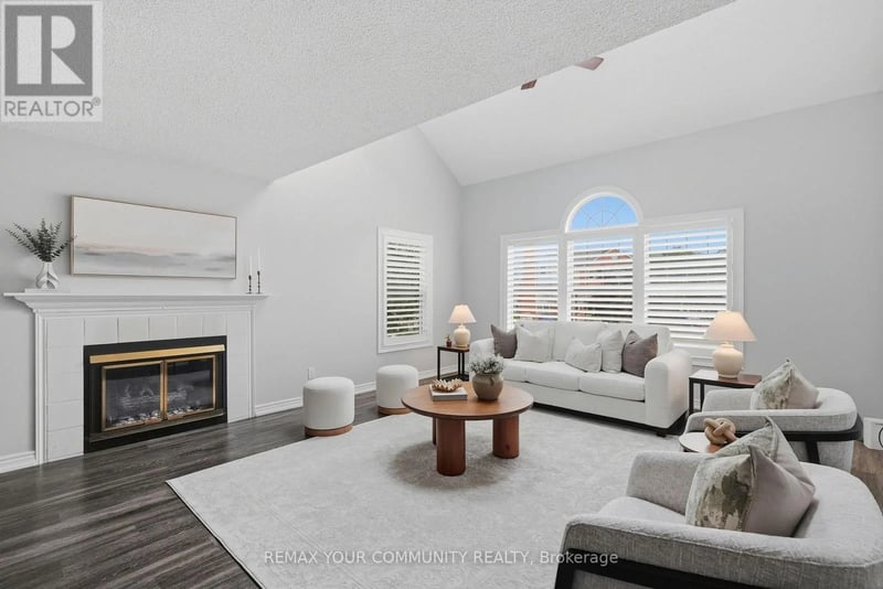 #H-5 1661 Nash Road, Clarington (Courtice), Ontario, L1E1S8, Clarington (Courtice), Ontario — photo 1 of 5