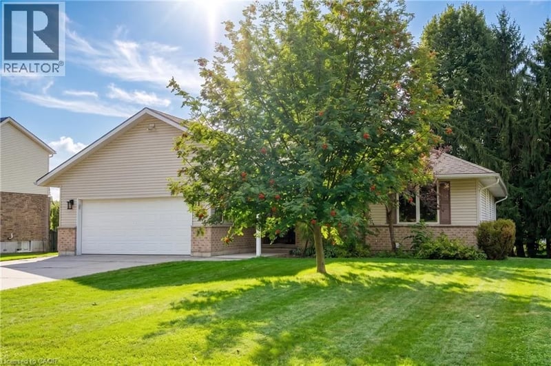 910 WALTON Avenue North, Listowel, Ontario, N4W3R9, Listowel, Ontario — photo 1 of 5