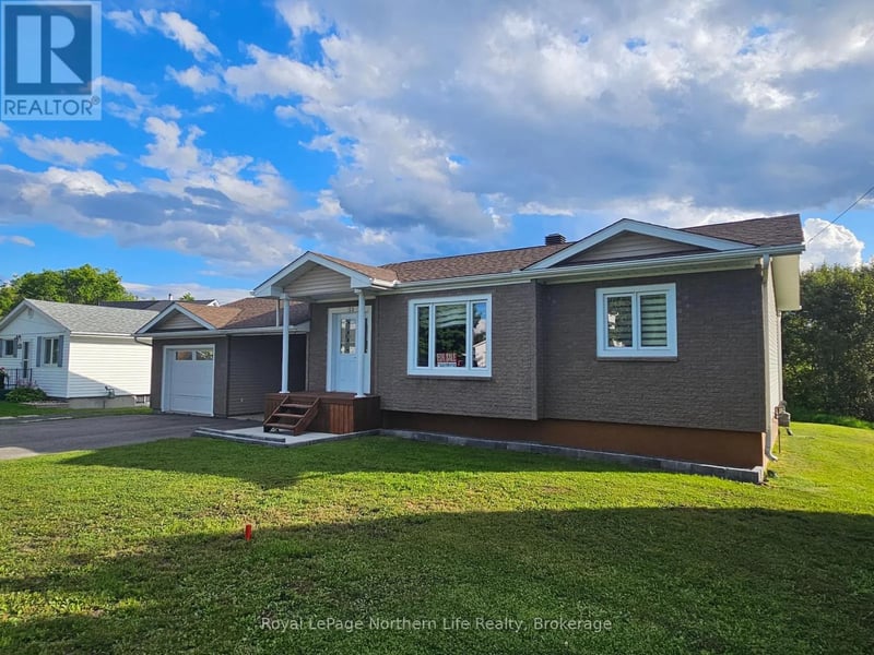 152 PINE Street West, Temiskaming Shores (New Liskeard), Ontario, P0J1P0, Temiskaming Shores (New Liskeard), Ontario — photo 1 of 5