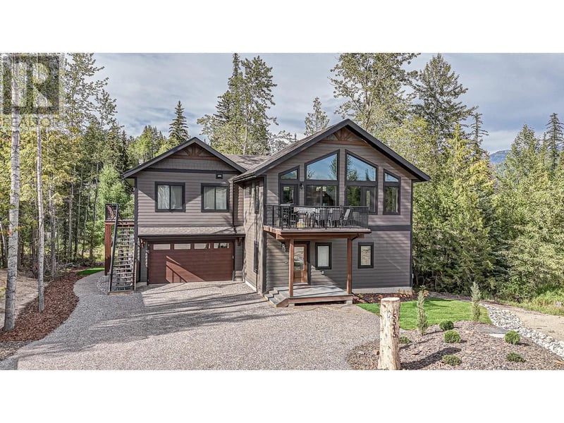 5545 Currie Bowl Way, Fernie, British Columbia, V0B1M6, Fernie, British Columbia — photo 1 of 5