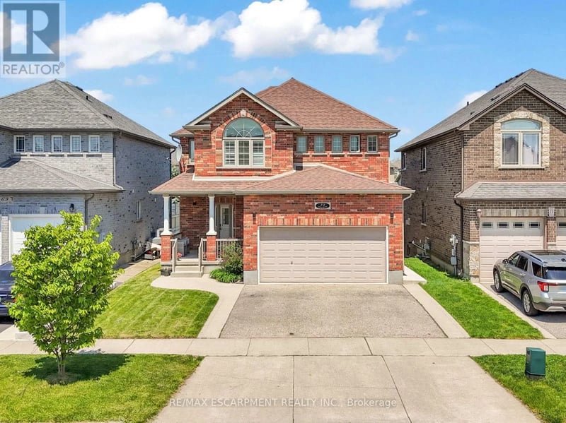 73 Fitzgerald Drive, Cambridge, Ontario, N1T2C6, Cambridge, Ontario — photo 1 of 5