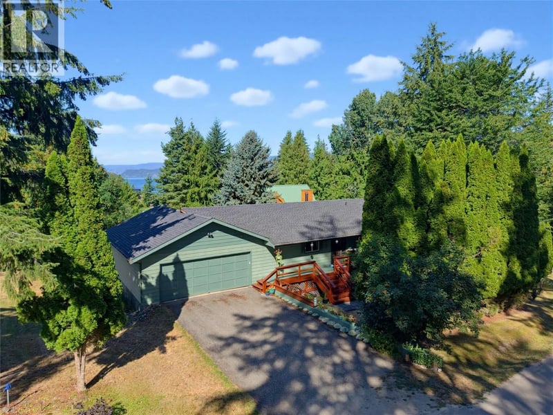 4047 Torry Road, Eagle Bay, British Columbia, V0E1T0, Eagle Bay, British Columbia — photo 1 of 5