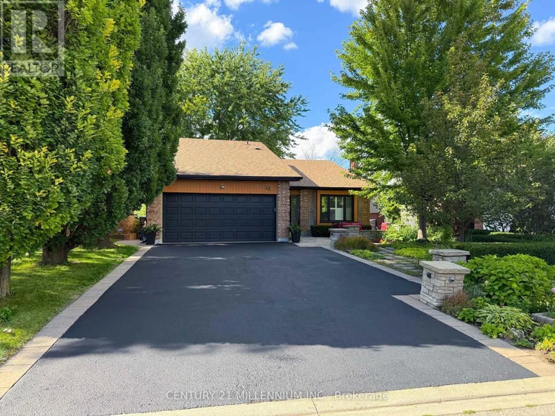 31 Mansfield Street, Brampton (Central Park), Ontario, L6S2X8, Brampton (Central Park), Ontario — photo 1 of 5