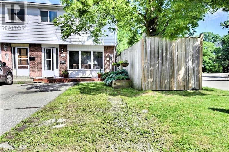 541 PARKVIEW Crescent, Cambridge, Ontario, N3H4Z9, Cambridge, Ontario — photo 1 of 5
