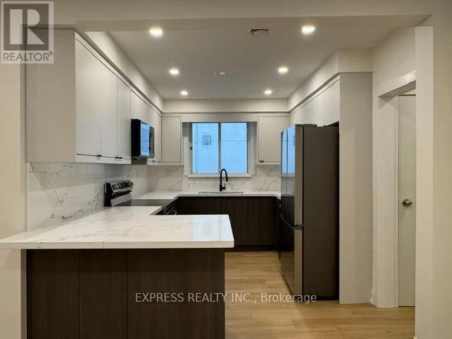#2 1328 Avenue Road, Toronto (Lawrence Park South), Ontario, M5N2G9, Toronto (Lawrence Park South), Ontario — photo 1 of 5
