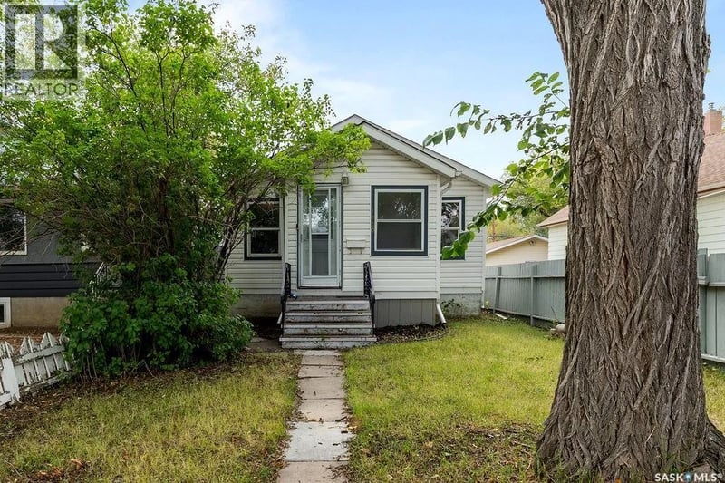 1450 Royal STREET, Regina, Saskatchewan, S4T5A3, Regina, Saskatchewan — photo 1 of 5