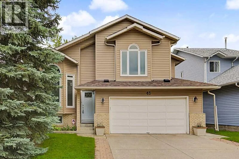 43 Riverside Road Southeast, Calgary, Alberta, T2C3T9, Calgary, Alberta — photo 1 of 5