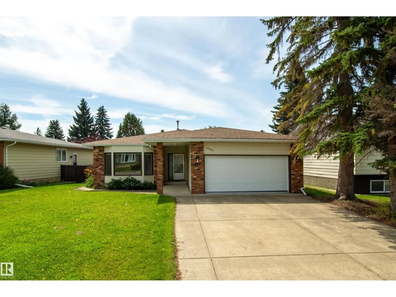 6907 19 AV NW, Edmonton, Alberta, T6K2G7, Edmonton, Alberta — photo 1 of 5