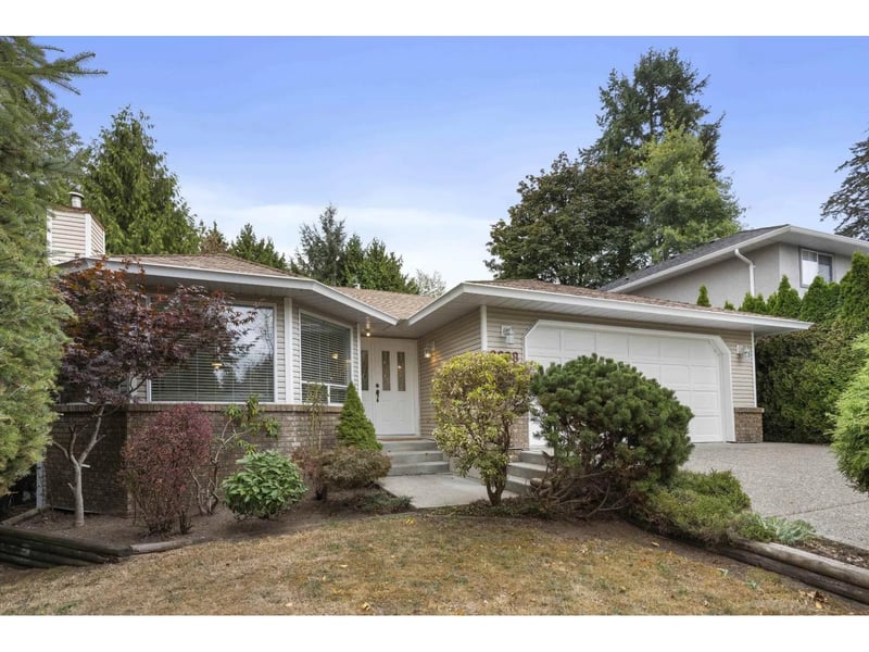 2888 153A Street, Surrey, British Columbia, V4P1G5, Surrey, British Columbia — photo 1 of 5