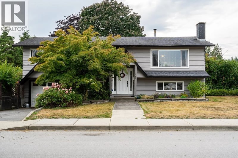 3067 NEWBERRY Street, Port Coquitlam, British Columbia, V3B3J5, Port Coquitlam, British Columbia — photo 1 of 5