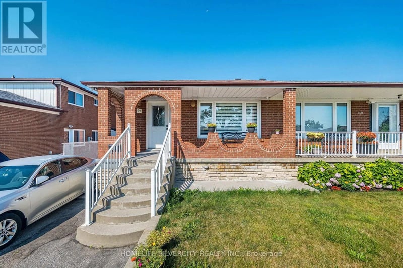 3669 Corliss Crescent, Mississauga (Malton), Ontario, L4T2Z2, Mississauga (Malton), Ontario — photo 1 of 5
