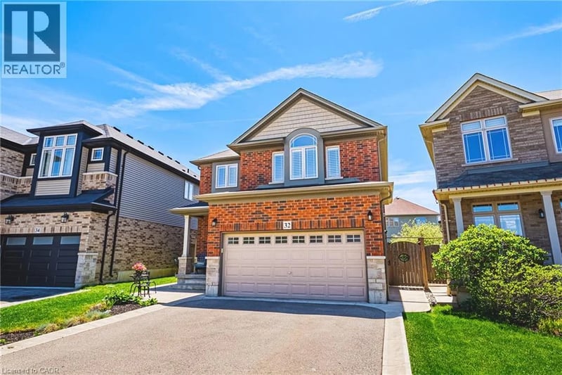 32 DULGAREN Street, Hamilton, Ontario, L8W3Y8, Hamilton, Ontario — photo 1 of 5
