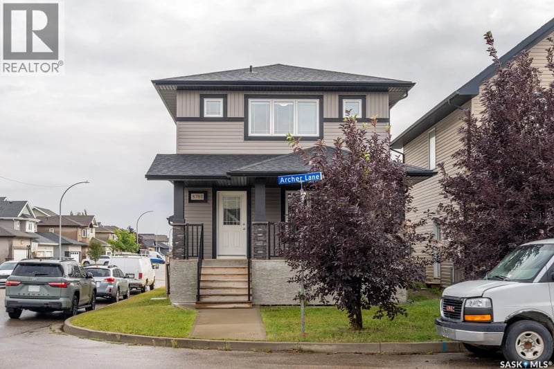 8701 Archer LANE, Regina, Saskatchewan, S4Y1A3, Regina, Saskatchewan — photo 1 of 5