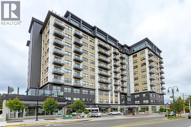 #1002 622 Admirals Road, Esquimalt, British Columbia, V9A2N7, Esquimalt, British Columbia — photo 1 of 5