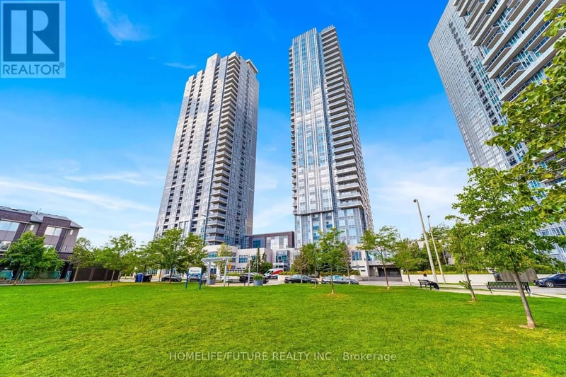 #2815 275 Village Green Square, Toronto (Agincourt South-Malvern West), Ontario, M1S0L8, Toronto (Agincourt South-Malvern West), Ontario — photo 1 of 5