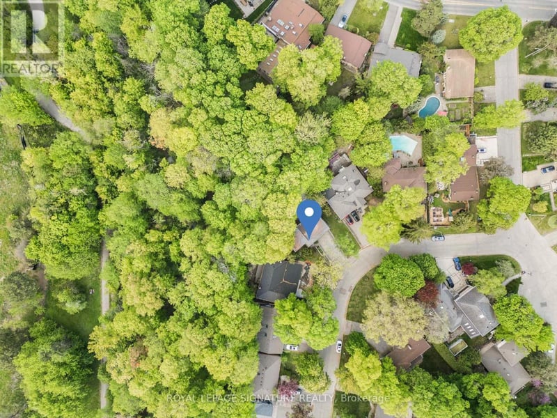 43 Sagebrush Lane, Toronto (Parkwoods-Donalda), Ontario, M3A1X4, Toronto (Parkwoods-Donalda), Ontario — photo 1 of 5