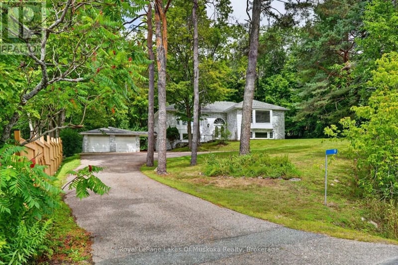 9 Silver Street, Huntsville (Chaffey), Ontario, P1H1M1, Huntsville (Chaffey), Ontario — photo 1 of 5