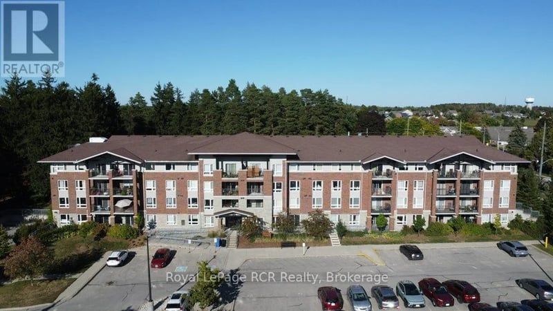 #214 645 St David Street South, Centre Wellington (Fergus), Ontario, N1M0A9, Centre Wellington (Fergus), Ontario — photo 1 of 5