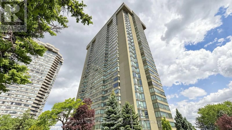 #2704 55 Skymark Drive, Toronto (Hillcrest Village), Ontario, M2H3N4, Toronto (Hillcrest Village), Ontario — photo 1 of 5
