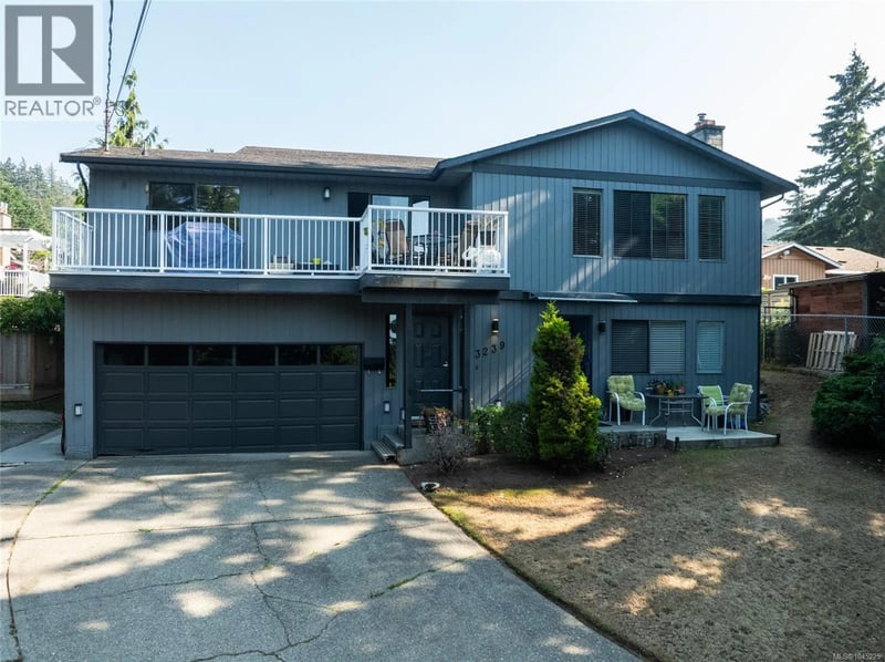 3239 Sedgwick Drive, Colwood, British Columbia, V9C3K2, Colwood, British Columbia — photo 1 of 5