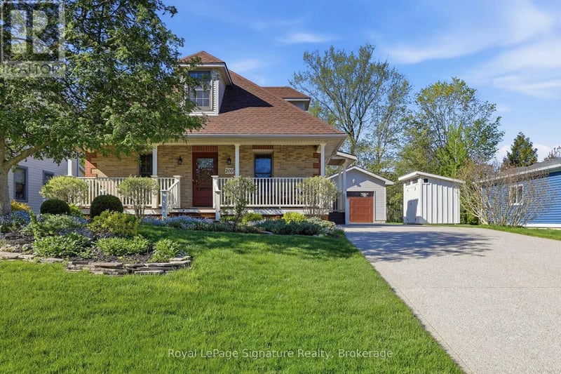 209 Summerhill Road, Saugeen Shores, Ontario, N0H2L0, Saugeen Shores, Ontario — photo 1 of 5