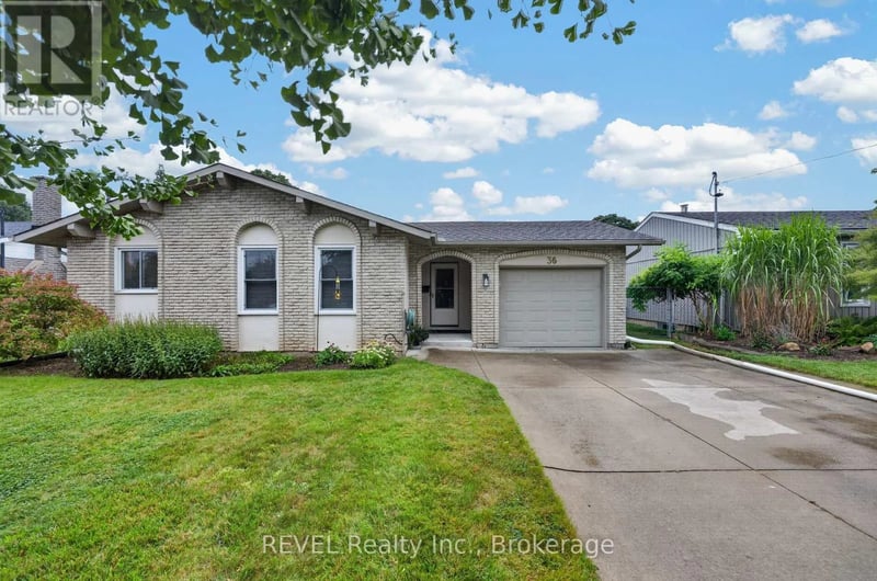 36 Manor Road, St. Catharines (Vine/Linwell), Ontario, L2N3B5, St. Catharines (Vine/Linwell), Ontario — photo 1 of 5