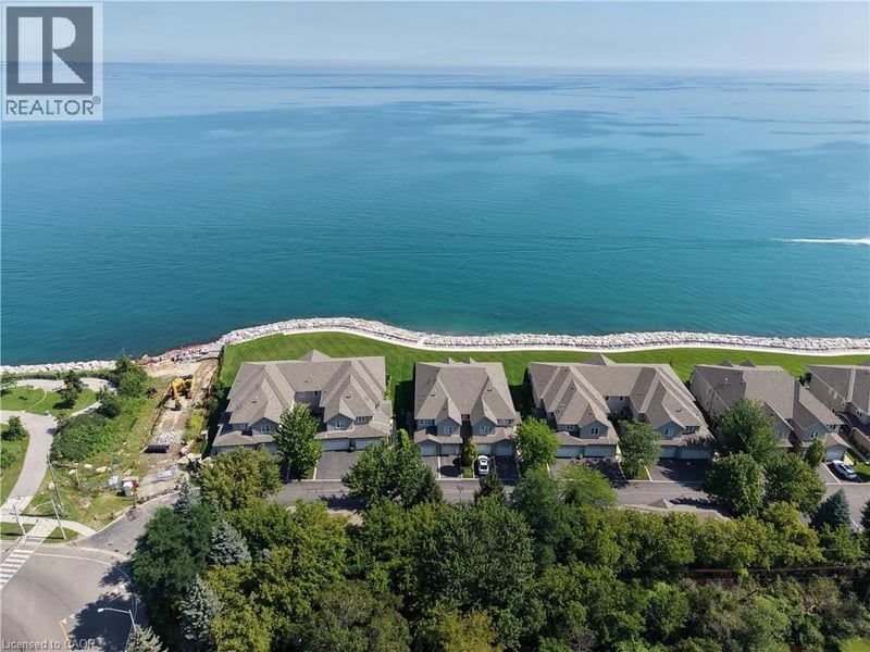#6 484 MILLEN Road, Stoney Creek, Ontario, L8E6G4, Stoney Creek, Ontario — photo 1 of 5