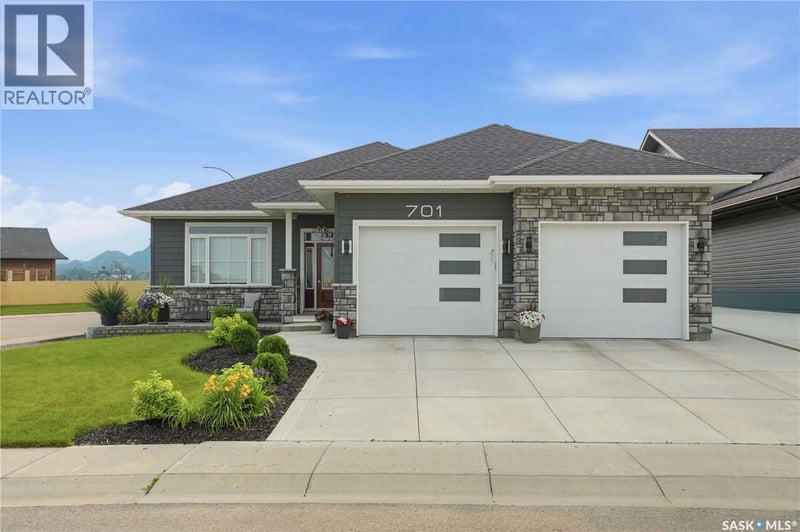 701 Casper CRESCENT, Warman, Saskatchewan, S0K4S4, Warman, Saskatchewan — photo 1 of 5