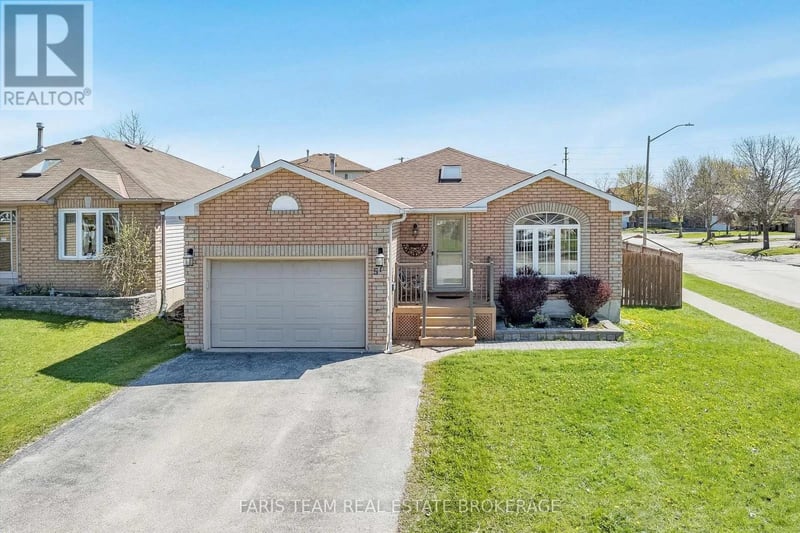 57 Wessenger Drive, Barrie (Holly), Ontario, L4N8P8, Barrie (Holly), Ontario — photo 1 of 5