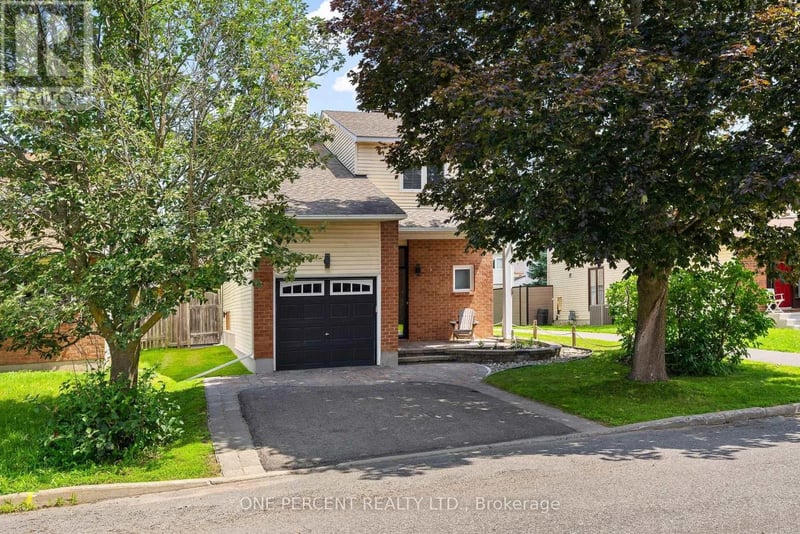 8 Rastila Crescent, Ottawa, Ontario, K1T2C6, Ottawa, Ontario — photo 1 of 5