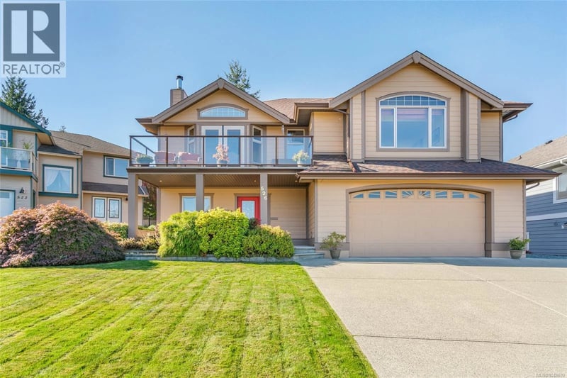 526 Douglas Place, Ladysmith, British Columbia, V9G2B9, Ladysmith, British Columbia — photo 1 of 5