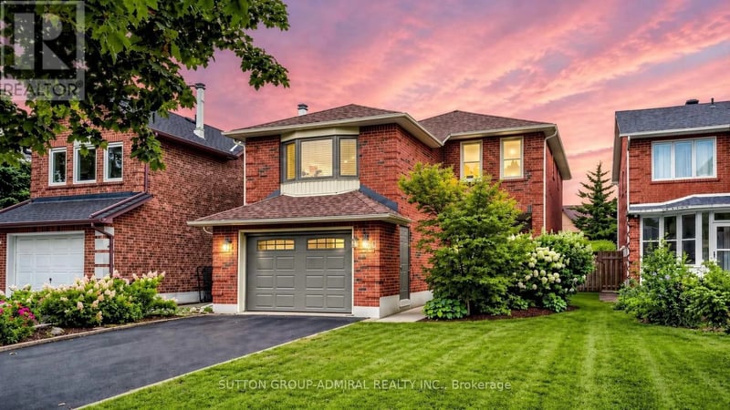160 Marlott Road, Vaughan (Maple), Ontario, L6A1H2, Vaughan (Maple), Ontario — photo 1 of 5