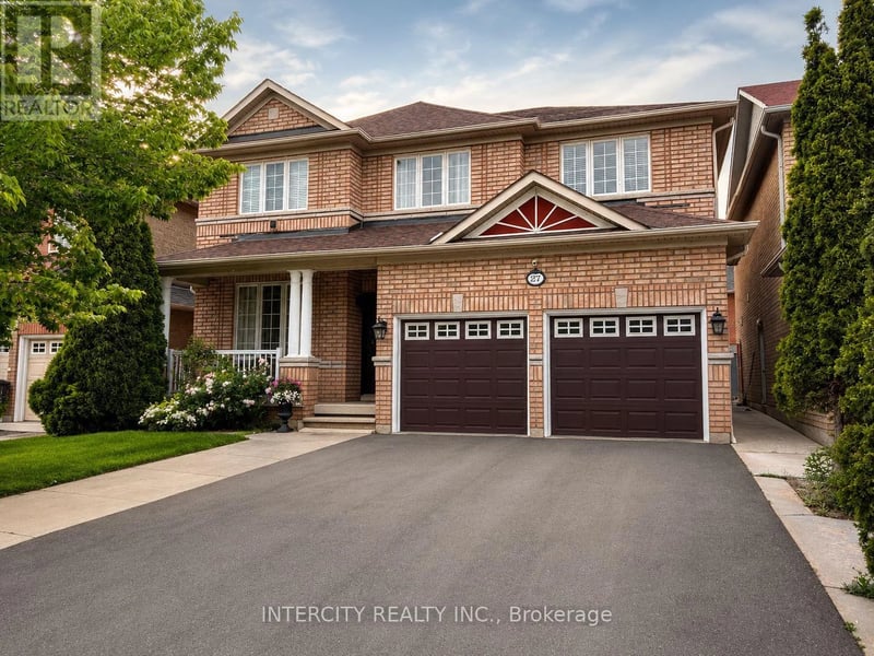 27 Modesto Crescent, Brampton (Bram East), Ontario, L6P1K2, Brampton (Bram East), Ontario — photo 1 of 5