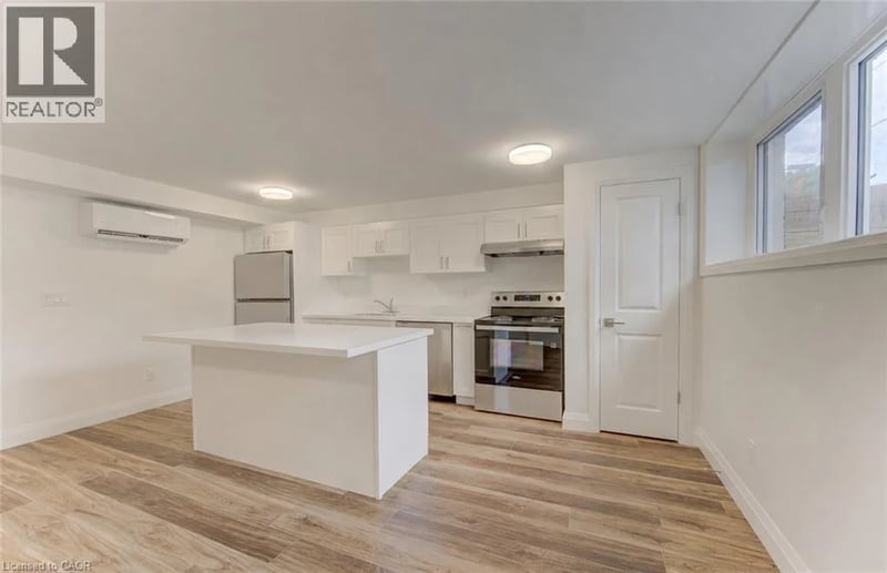 #A 93 KINZIE Avenue, Kitchener, Ontario, N2A1S5, Kitchener, Ontario — photo 1 of 5