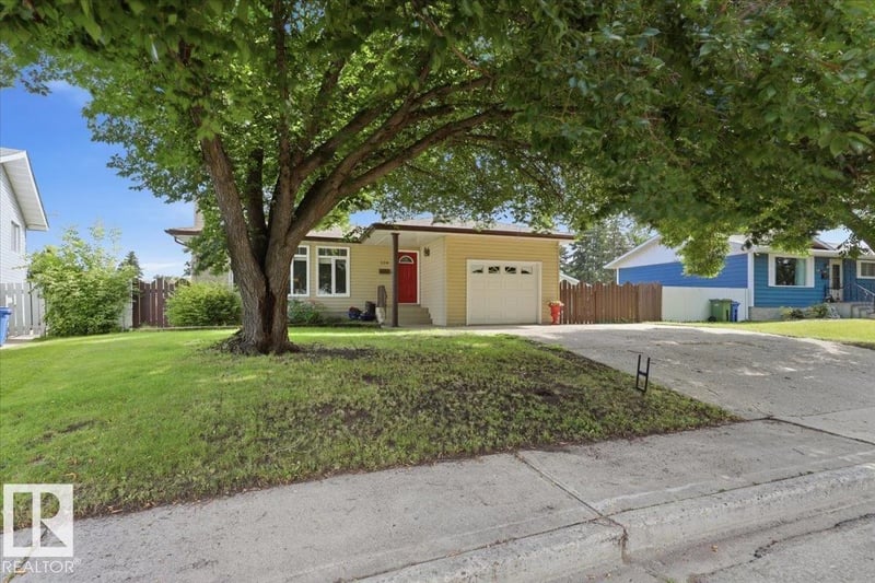 128 Green Ash DR, Wetaskiwin, Alberta, T9A2H8, Wetaskiwin, Alberta — photo 1 of 5