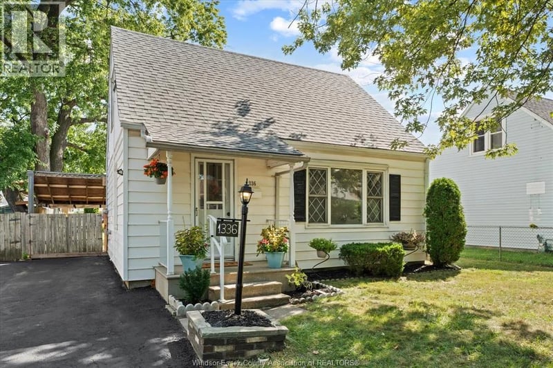 1336 PARTINGTON, Windsor, Ontario, N9B2P6, Windsor, Ontario — photo 1 of 5