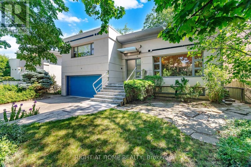 9 Saguenay Avenue, Toronto (Bedford Park-Nortown), Ontario, M5N2Y5, Toronto (Bedford Park-Nortown), Ontario — photo 1 of 5